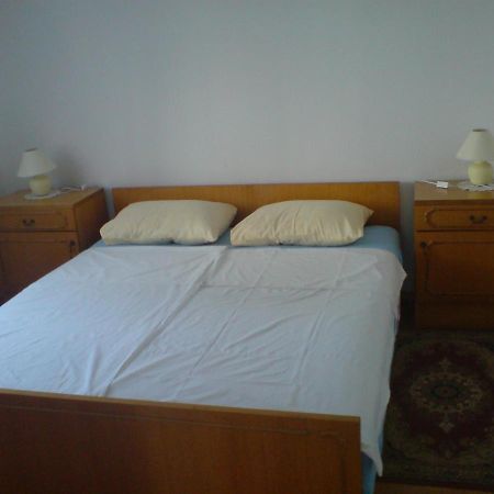 Апартаменти Apartman Mira Sabunike 2 Привлака Екстер'єр фото