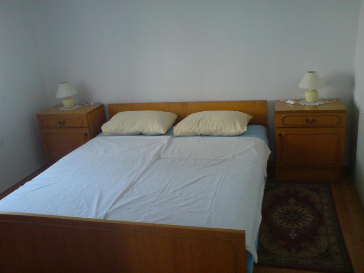 Апартаменти Apartman Mira Sabunike 2 Привлака Екстер'єр фото